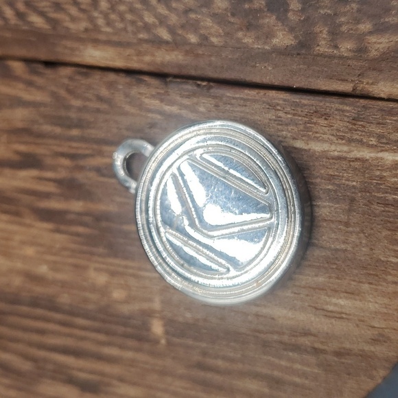 Initial K pendant - Picture 1 of 2
